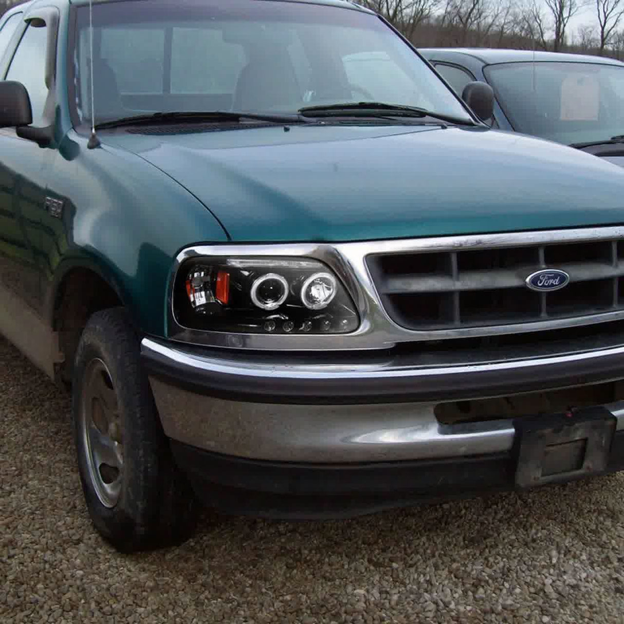 Spec-D Projector Headlights Ford F150 (97-03) Expedition (97-02) Halo w/ LED Accents - Black or Chrome