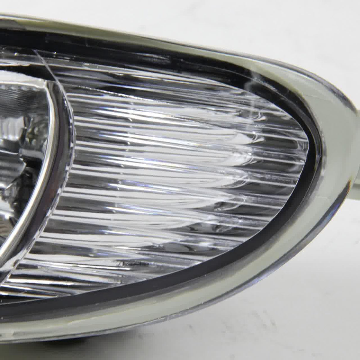 Spec-D OEM Fog Lights Toyota Solara (02-03) Camry (02-04) Corolla (05-08) Chrome Housing - Clear or Smoke Lens