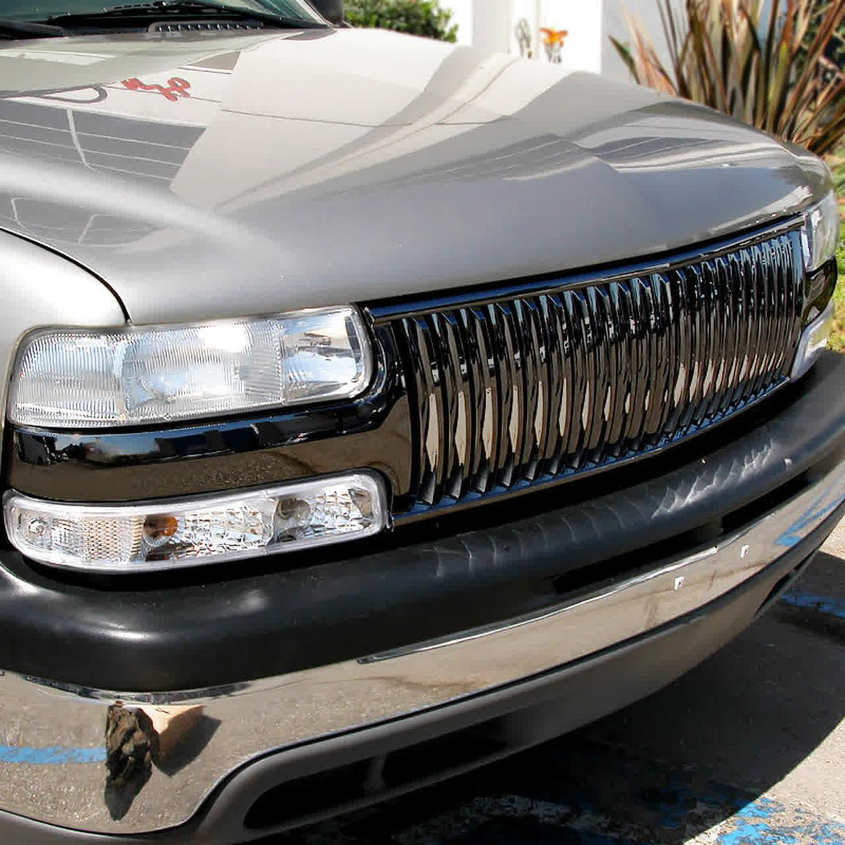 Spec-D Grille Chevy Silverado (99-02) Tahoe (00-06) Suburban (00-06) Vertical or Honeycomb