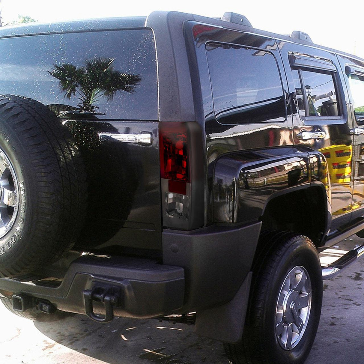 Spec-D Tail Lights Hummer H3 (2005-2010) Pair - Black/Smoked LED