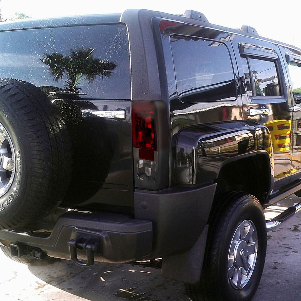 Spec-D Tail Lights Hummer H3 (2005-2010) Pair - Black/Smoked LED