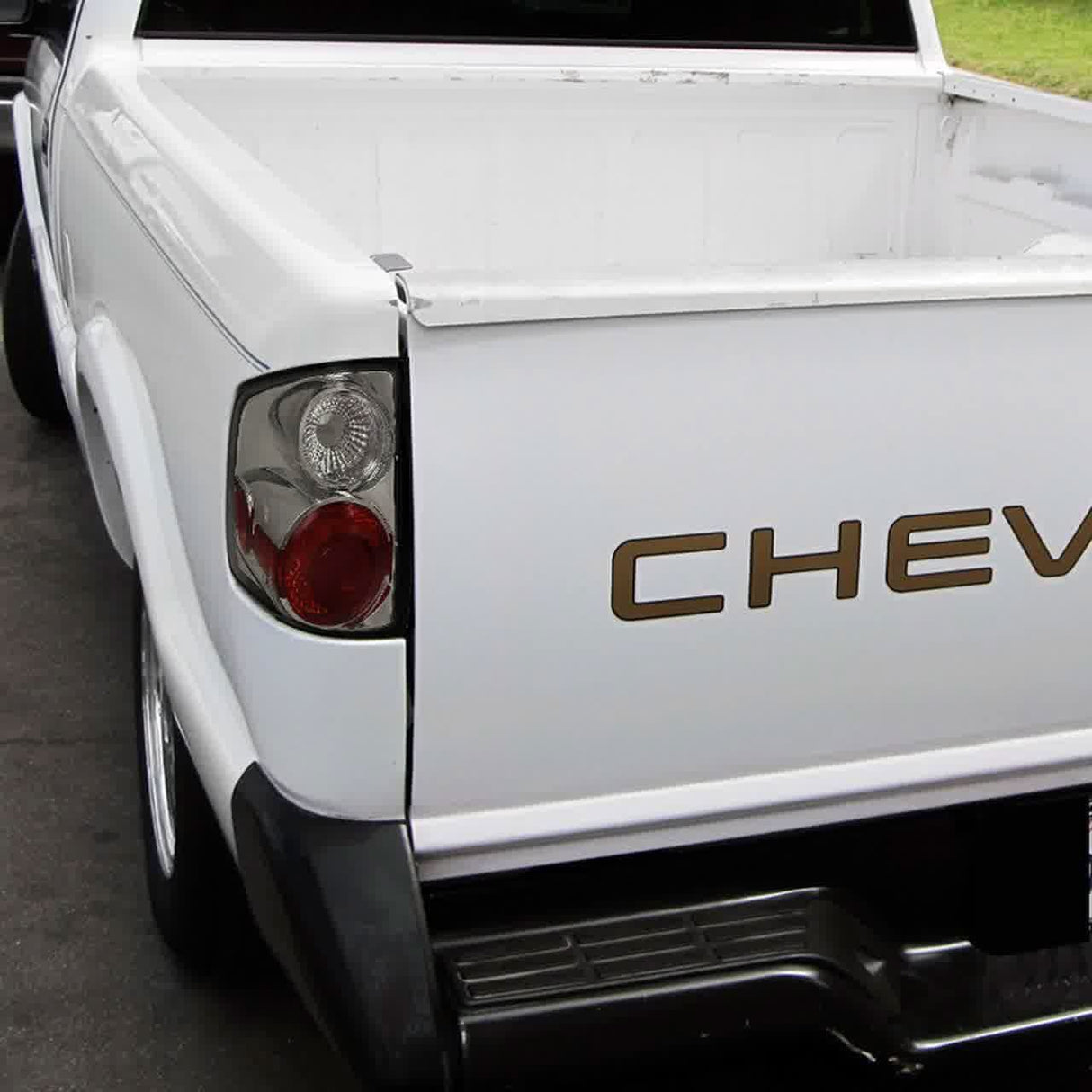 Spec-D Tail Lights Chevy S10 / GMC Sonoma (1994-2004) Altezza Style - Black or Chrome