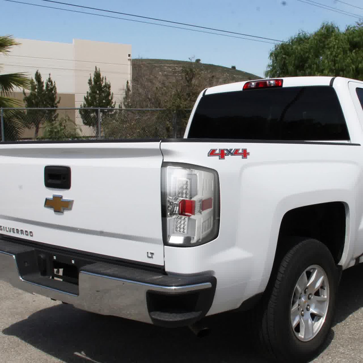 Spec-D LED Tail Lights Silverado (14-17) Sierra (15-17) w/ Red LED U-Bar Black or Chrome