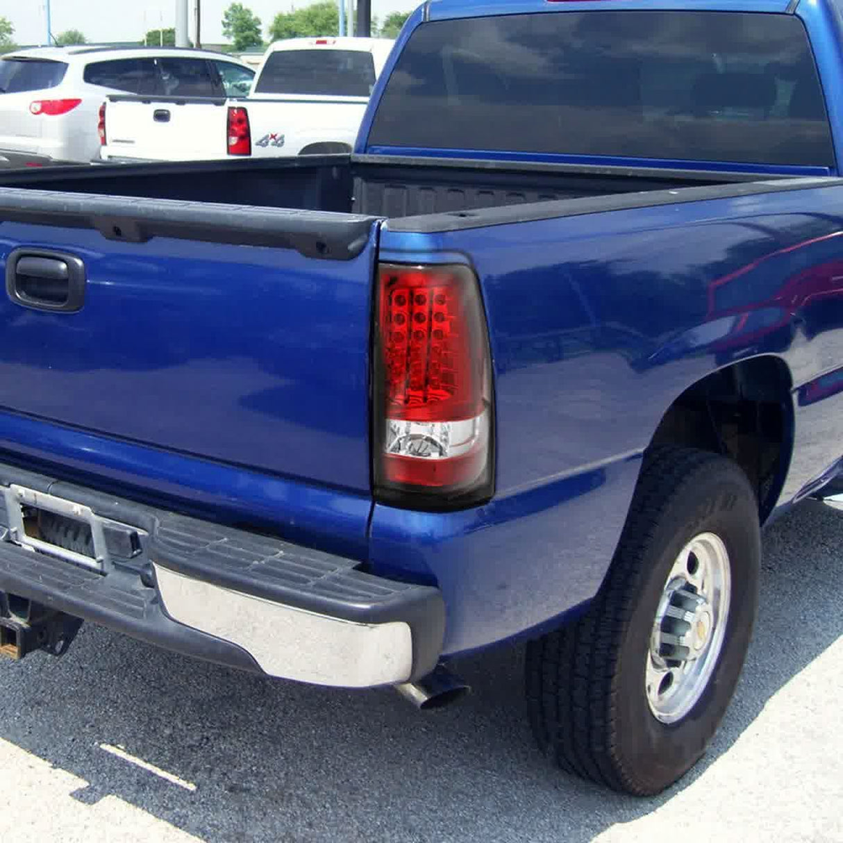 Spec-D Tail Lights Silverado (99-02) Sierra (99-06) LED or Halogen Bulb