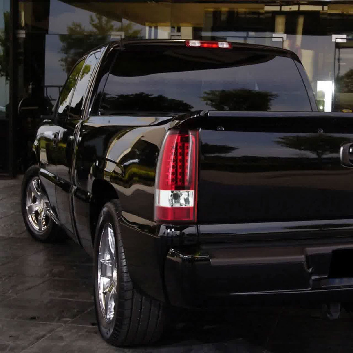 Spec-D Tail Lights Silverado (99-02) Sierra (99-06) LED or Halogen Bulb