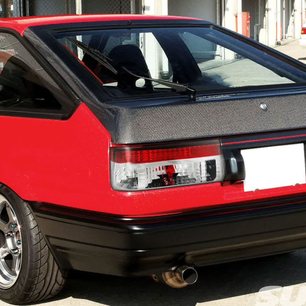 Spec-D Tail Lights Toyota Corolla AE86 Hatchback (83-87) Chrome Housing/Red Clear Lens
