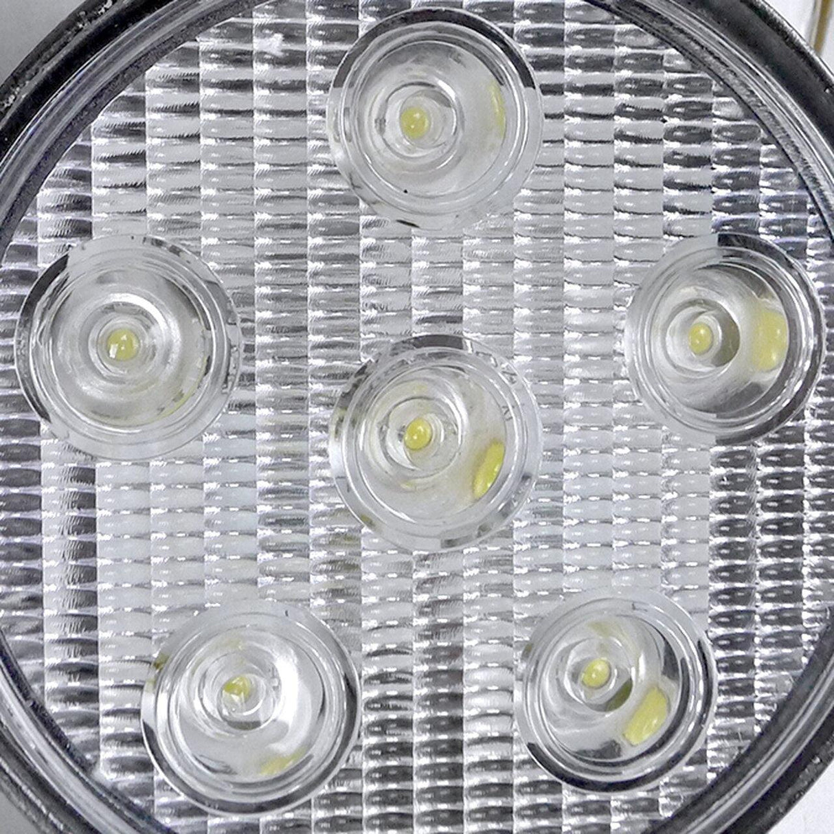 Spec-D Universal Off Road 6000K Flood Beam Fog Light - Round 18W 6-LED / Round 27W 9-LED / Square 27W 9-LED