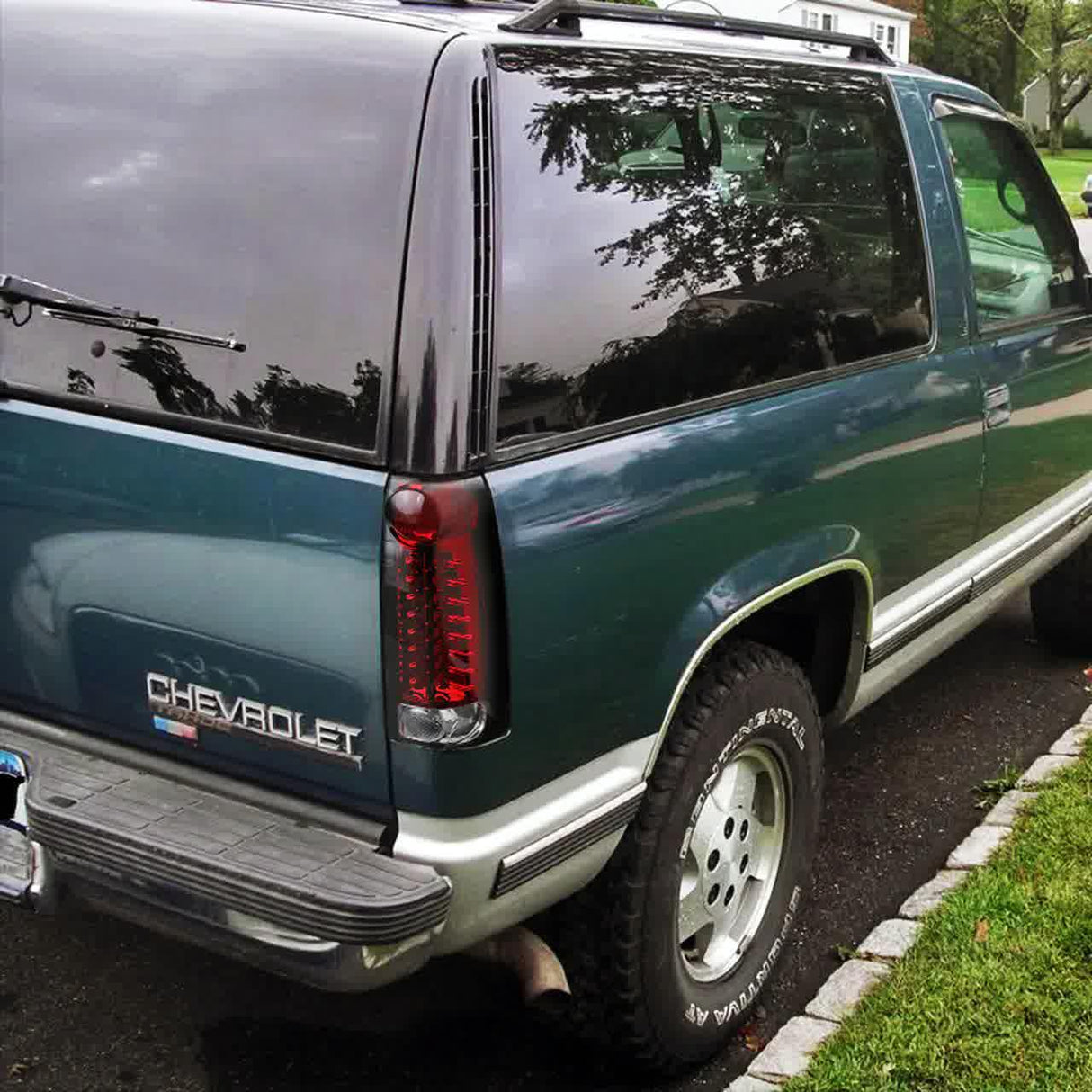 Spec-D Tail Lights Chevy Silverado (88-98) Blazer (92-94) Suburban (92-99) Tahoe (94-99) Halogen or LED