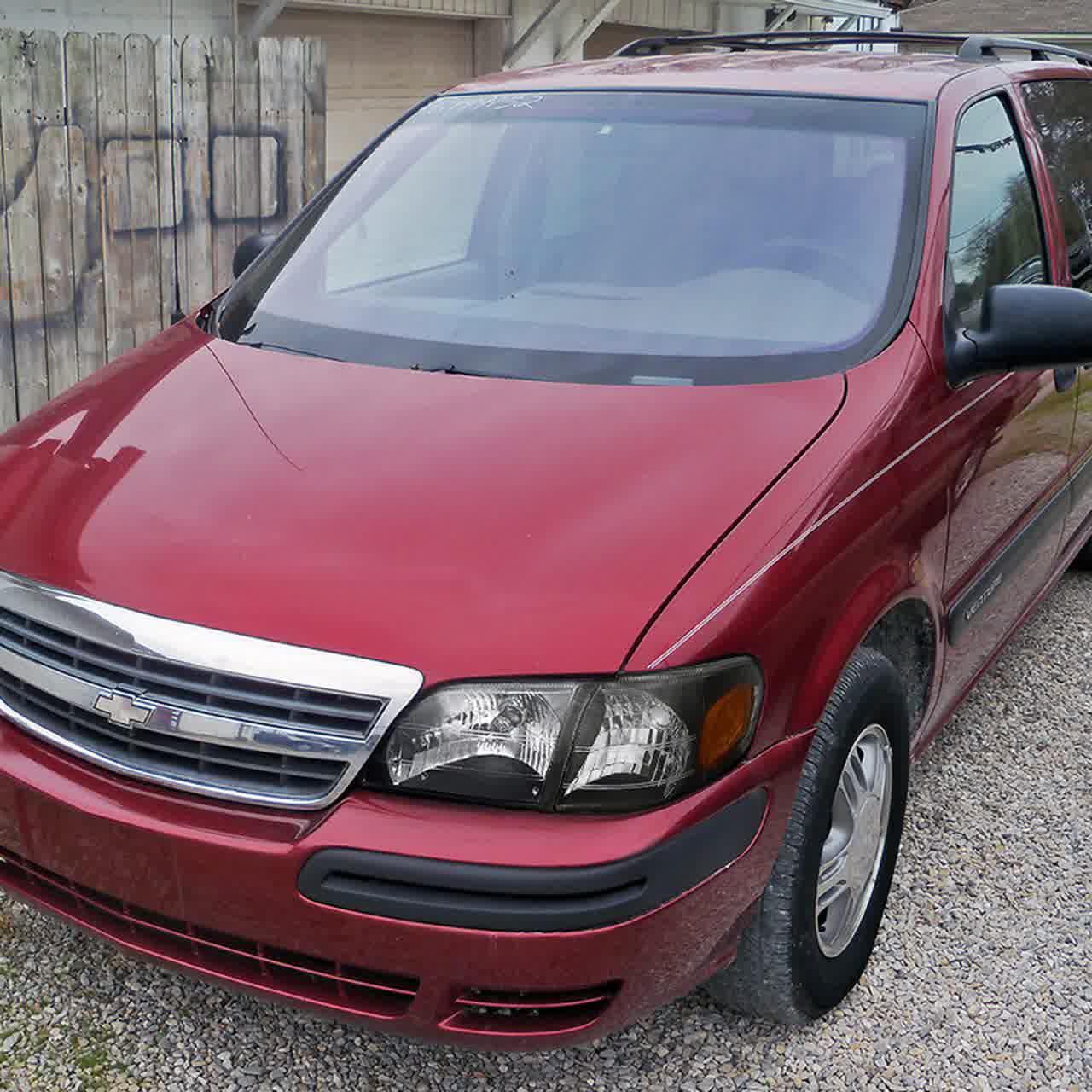 Spec-D OEM Replacement Headlights Chevy Venture (1997-2005) Chrome or Black Housing