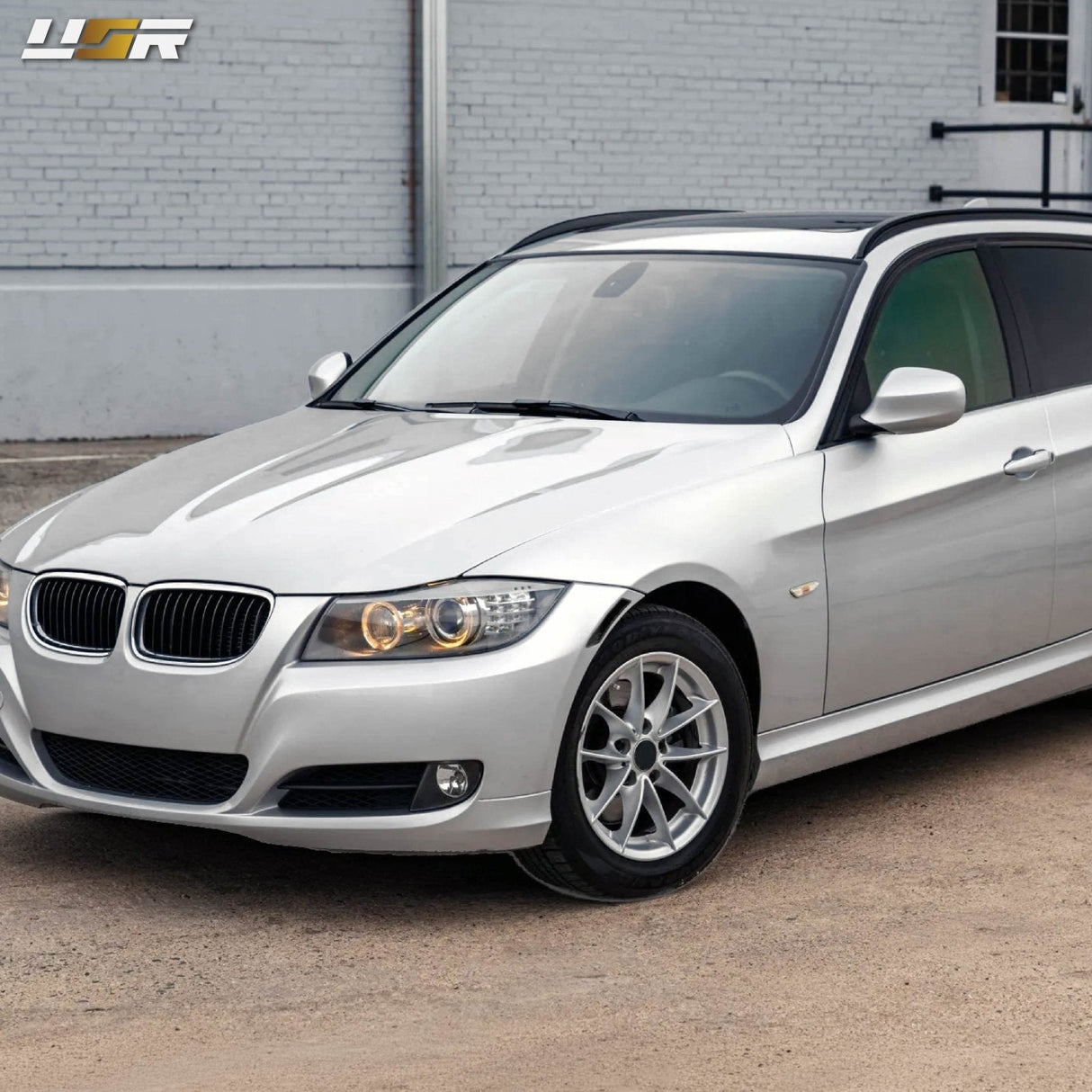 2009-2011 BMW E90/E91 OE Style Frost Smoke Front Bumper Reflector