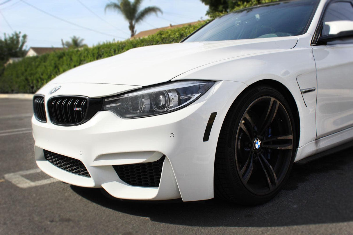 BMW F80 M3 / F82 & F83 M4 Front Bumper Reflector Overlay Smoked