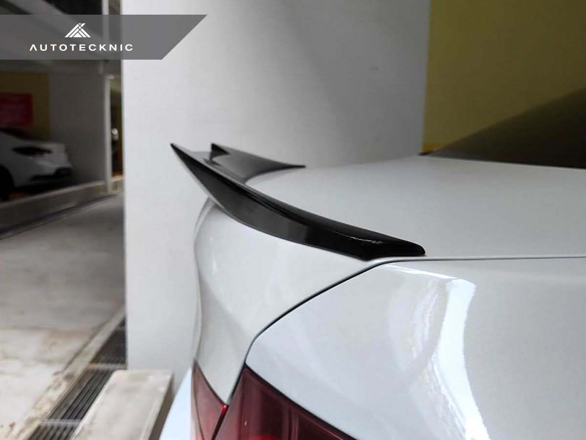 AutoTecknic Dry Carbon M4S Trunk Spoiler - BMW F10 M5 | 5-Series