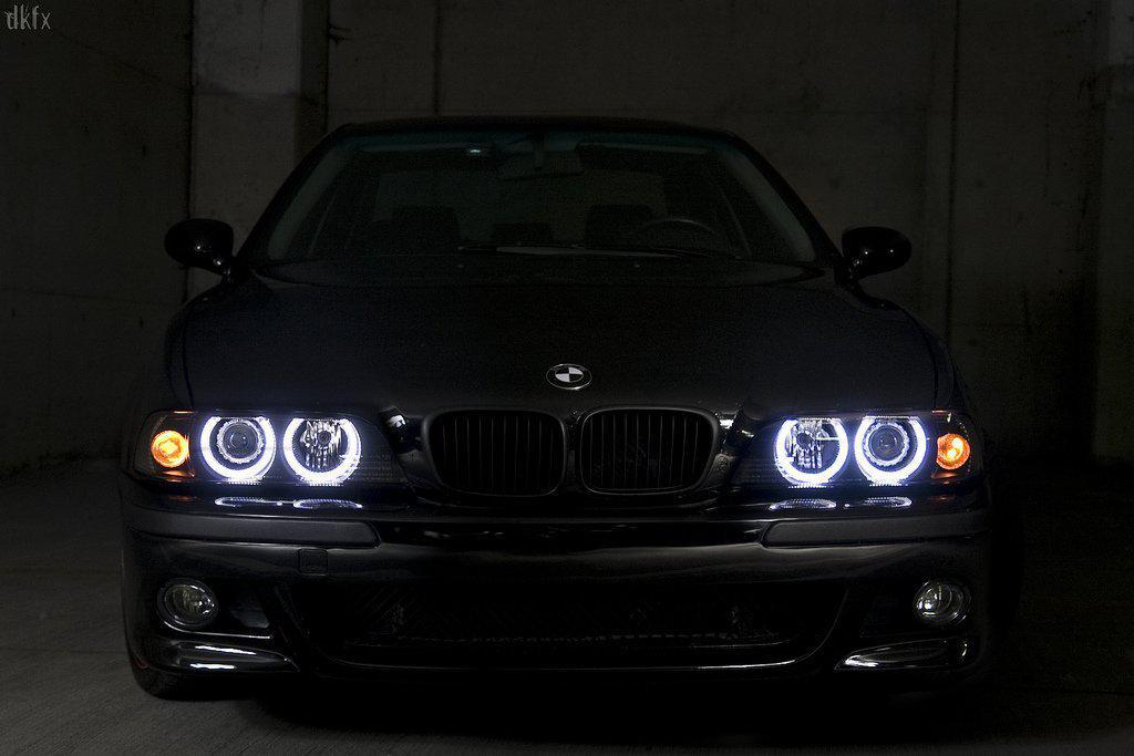 1996-2003 BMW E39 P39 Style Black Headlights with White UHP LED