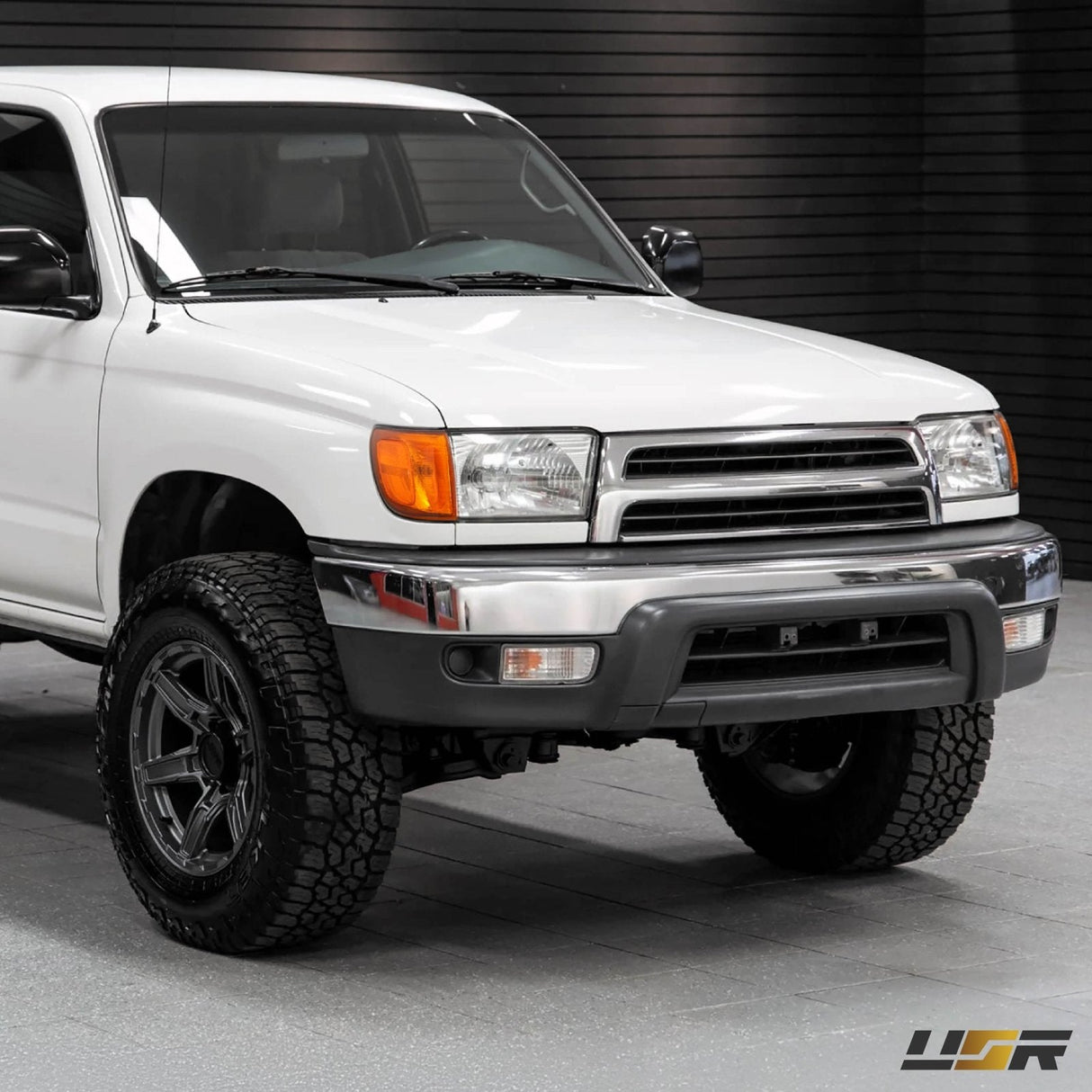 1999-2002 Toyota 4Runner Amber Corner Lights
