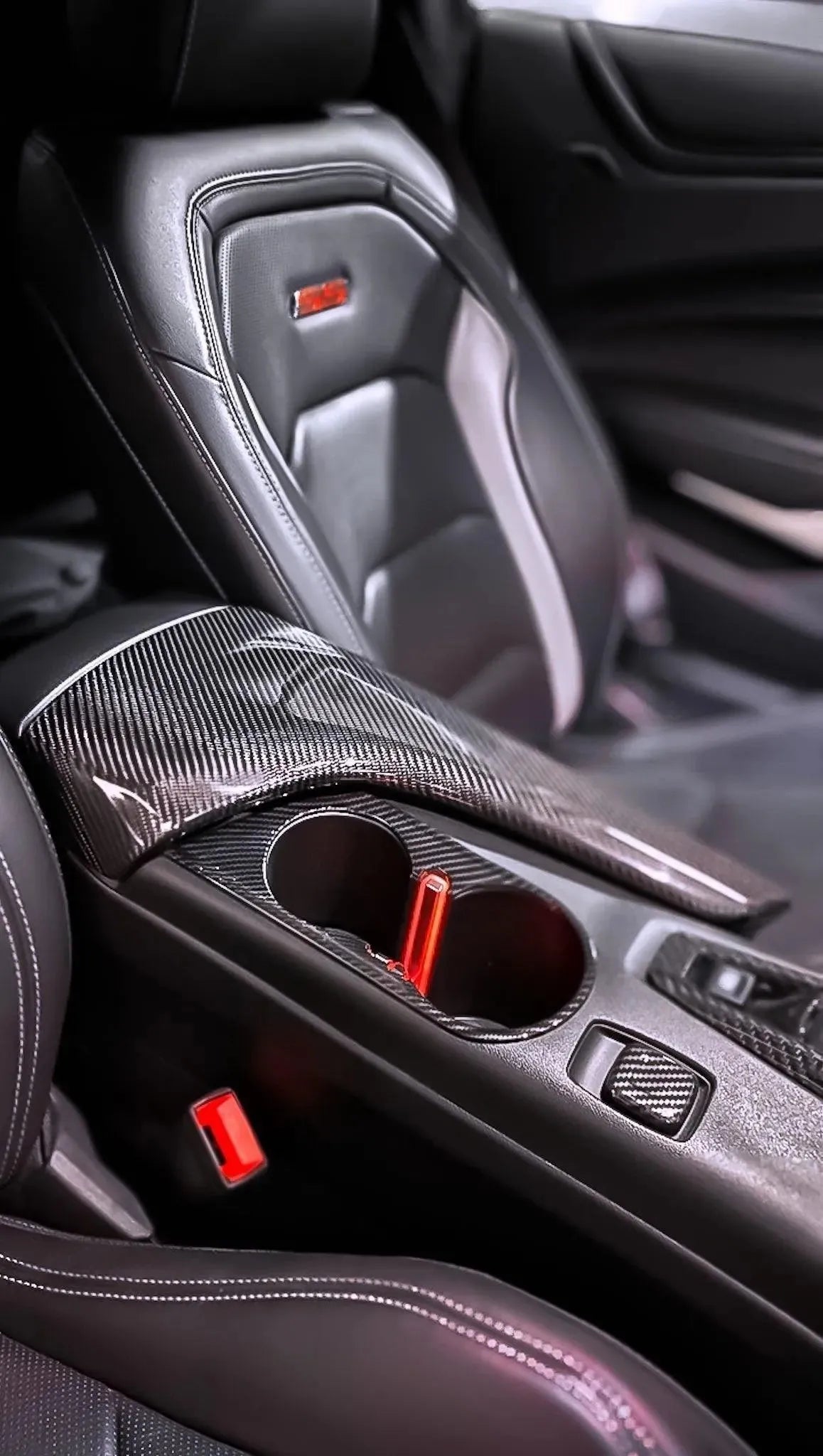 Customizable 2016-2024 Camaro Carbon Fiber Center Console Arm Rest