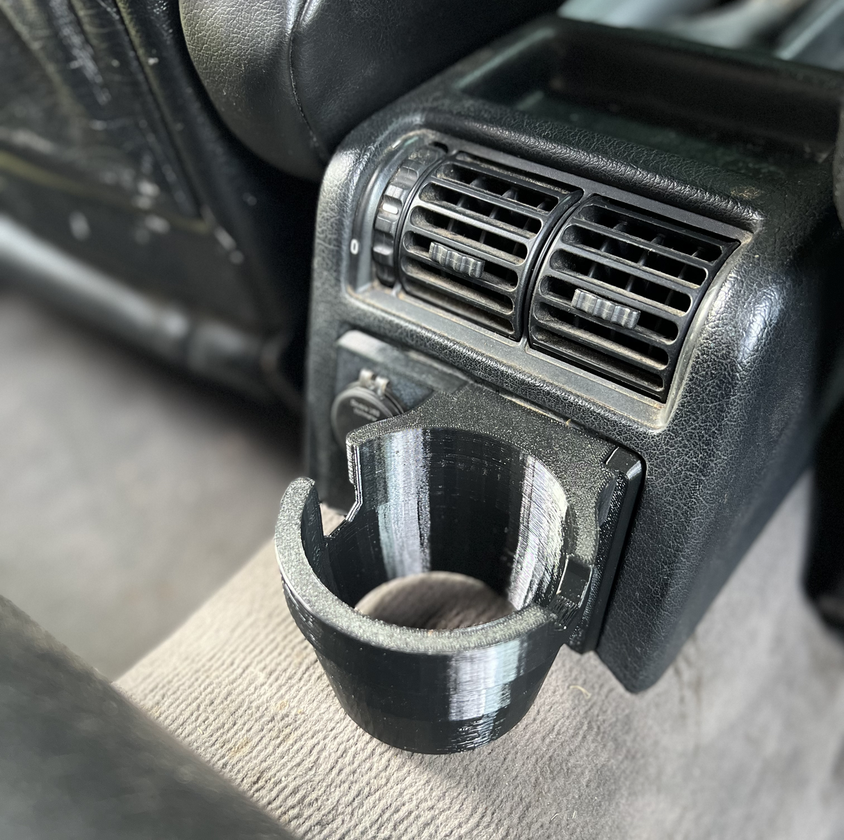 E34 Rear Cupholder
