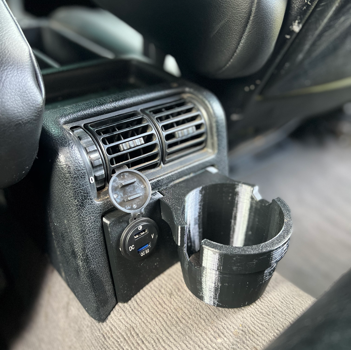 E34 Rear Cupholder