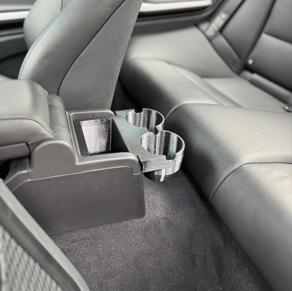 E46 Dual Rear Cupholder