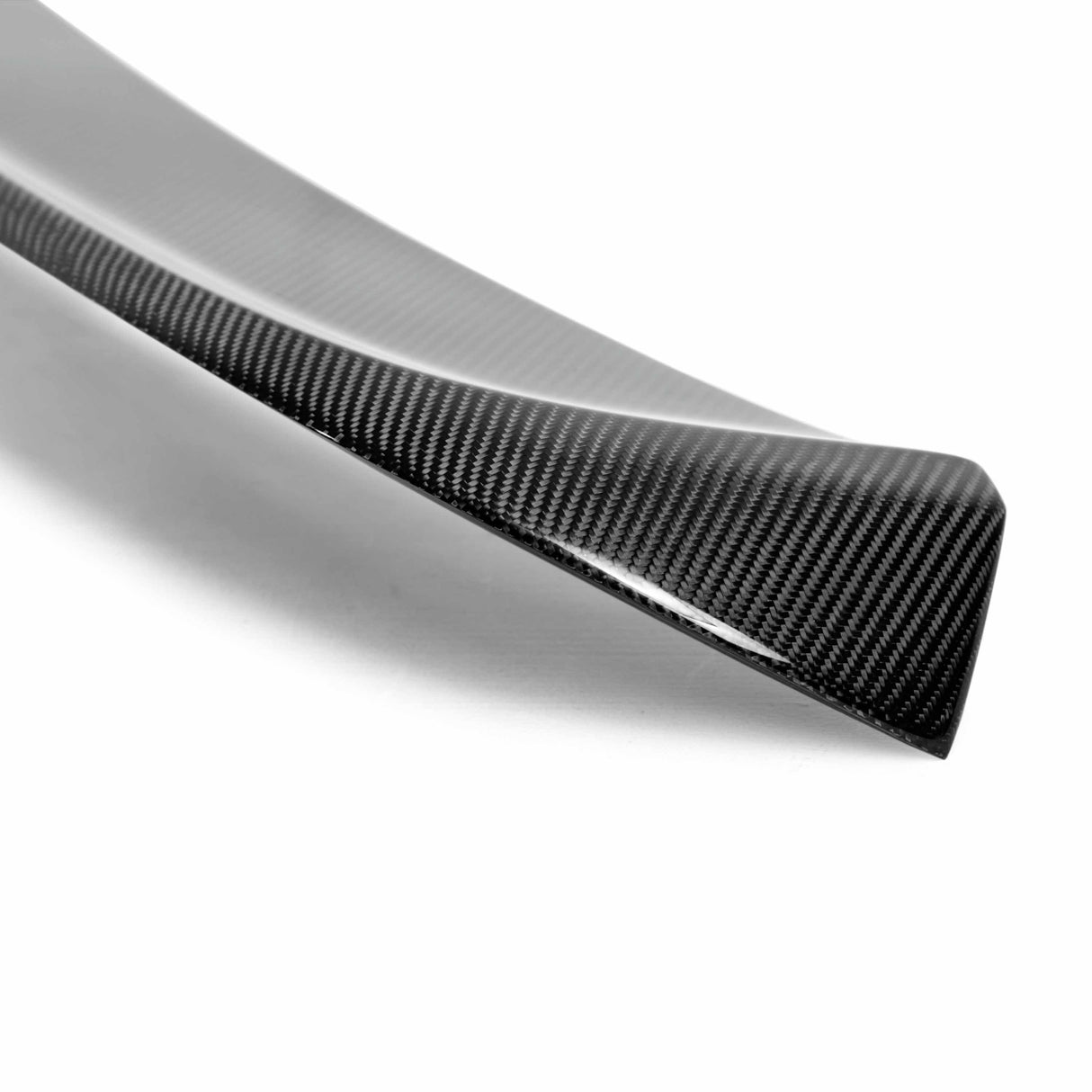 TT-style carbon fiber rear spoiler for 2015-2021 VW Golf MK7 (Does not fit GTI)