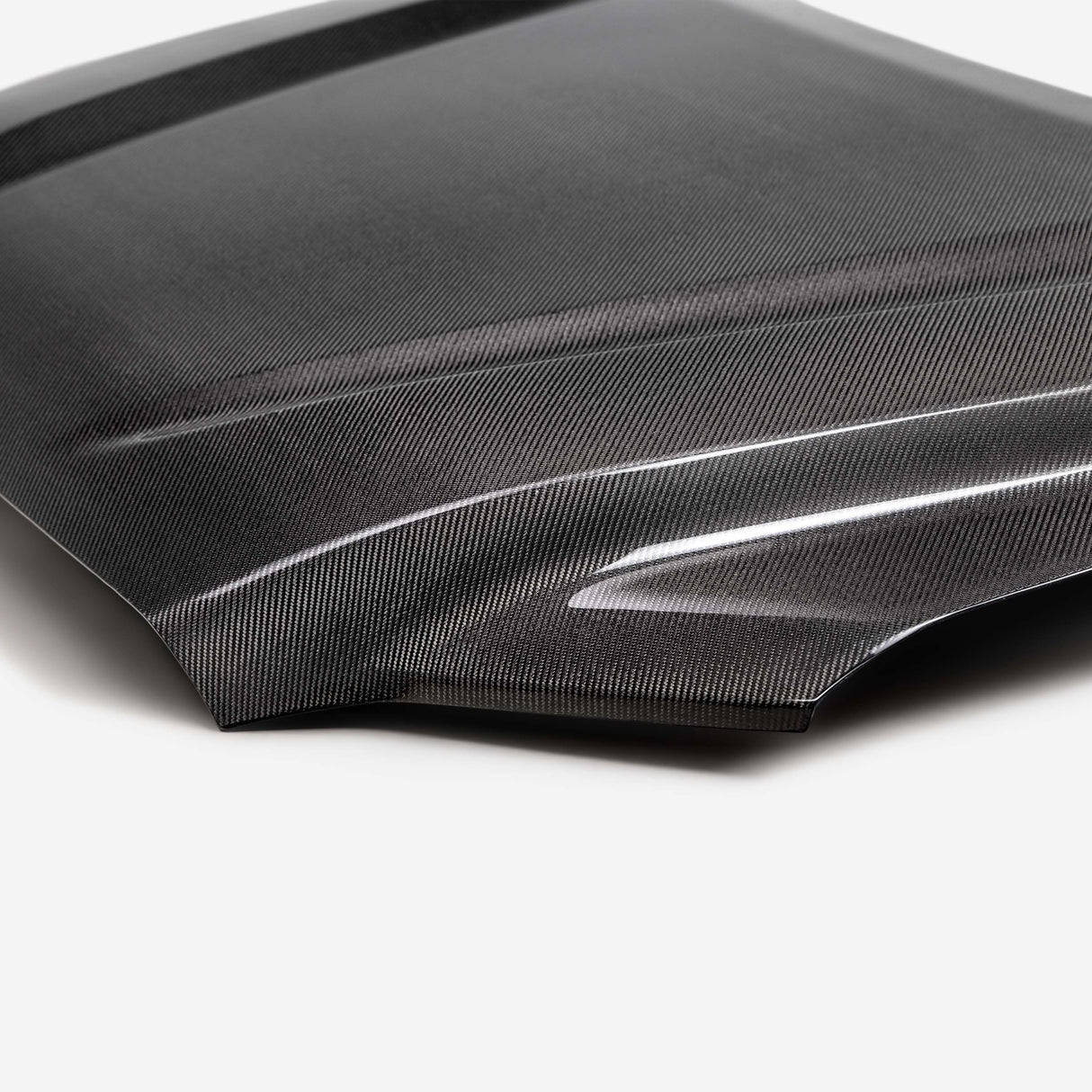 OE-style carbon fiber hood for 2022-2023 Toyota Tundra