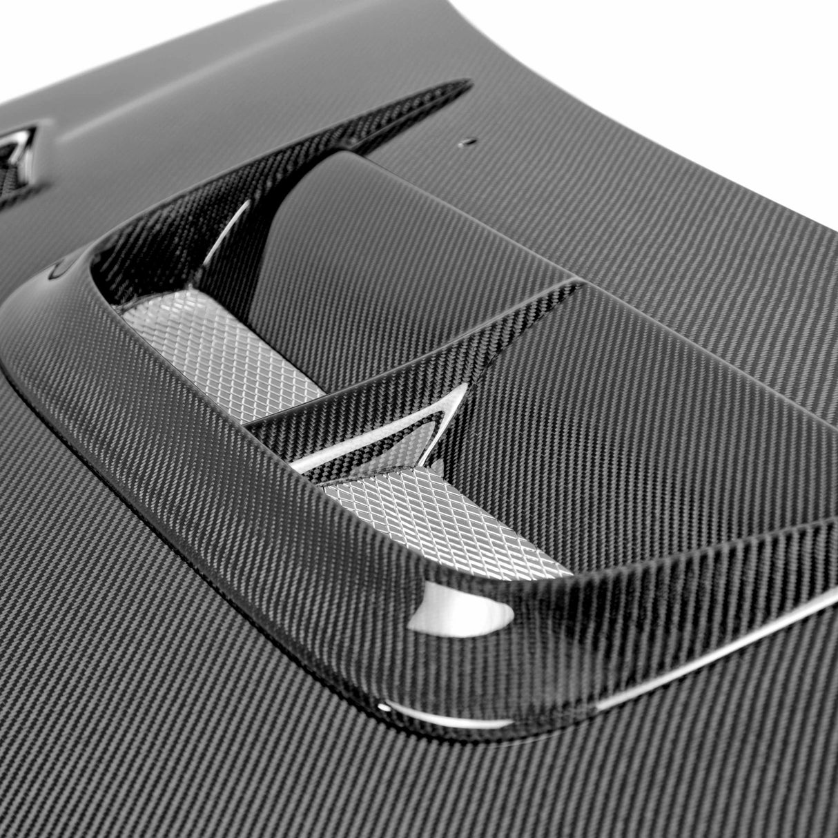 CW-style carbon fiber hood for 1998-2001 Subaru Impreza
