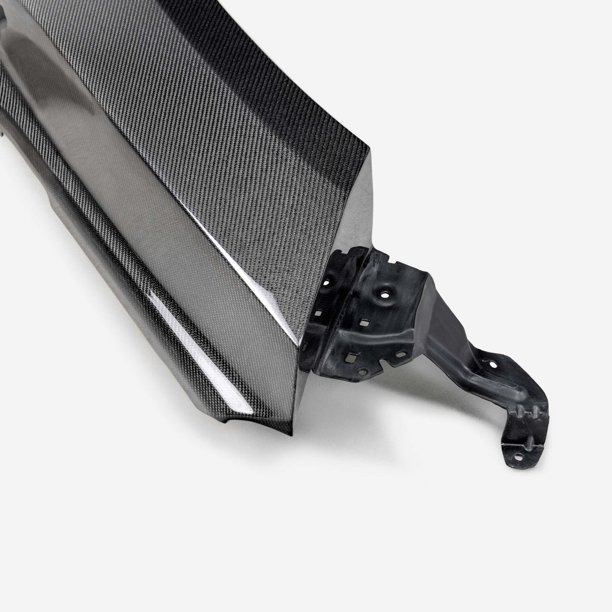 MB-style carbon fiber front fenders for 2022 Nissan Frontier (2" rise & 4" wider)