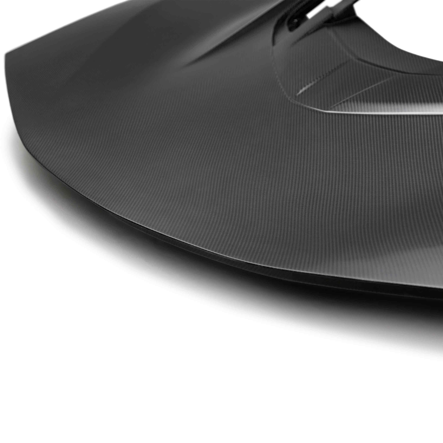 Dry carbon fiber decklid for 2020-2024 Chevrolet C8