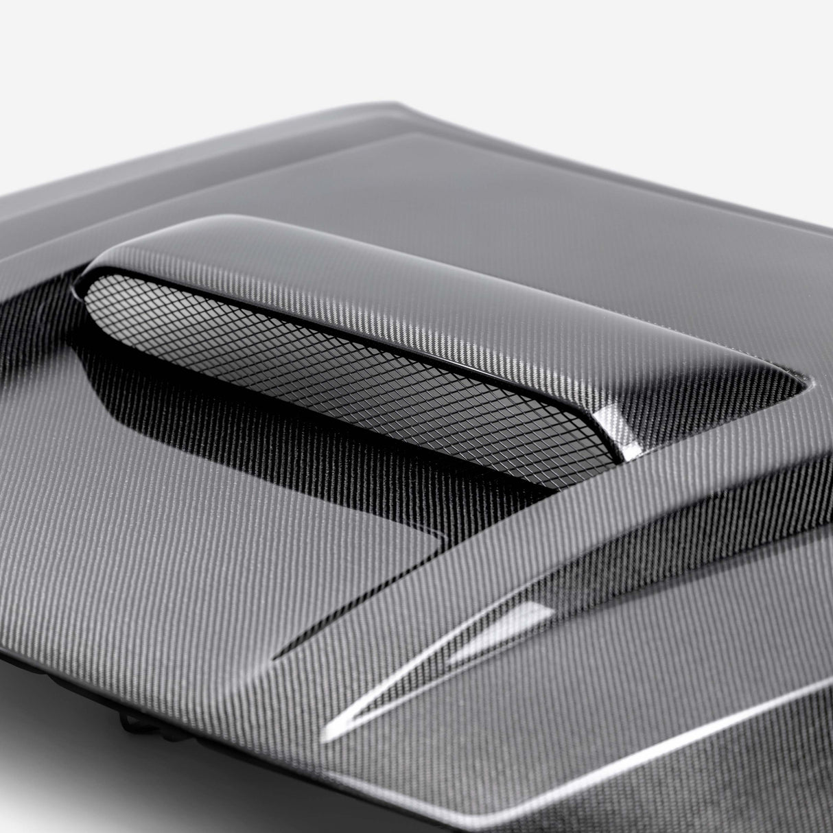 TR-style carbon fiber hood for 2022 Nissan Frontier