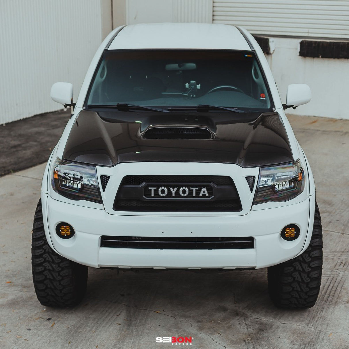 TR-style carbon fiber hood for 2005-2011 Toyota Tacoma