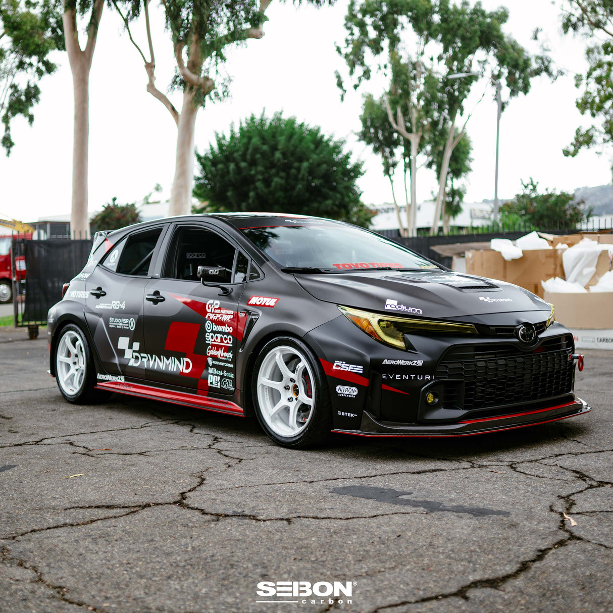 OE-style dry carbon fiber fenders for 2023-2024 Toyota GR Corolla - Gloss finish