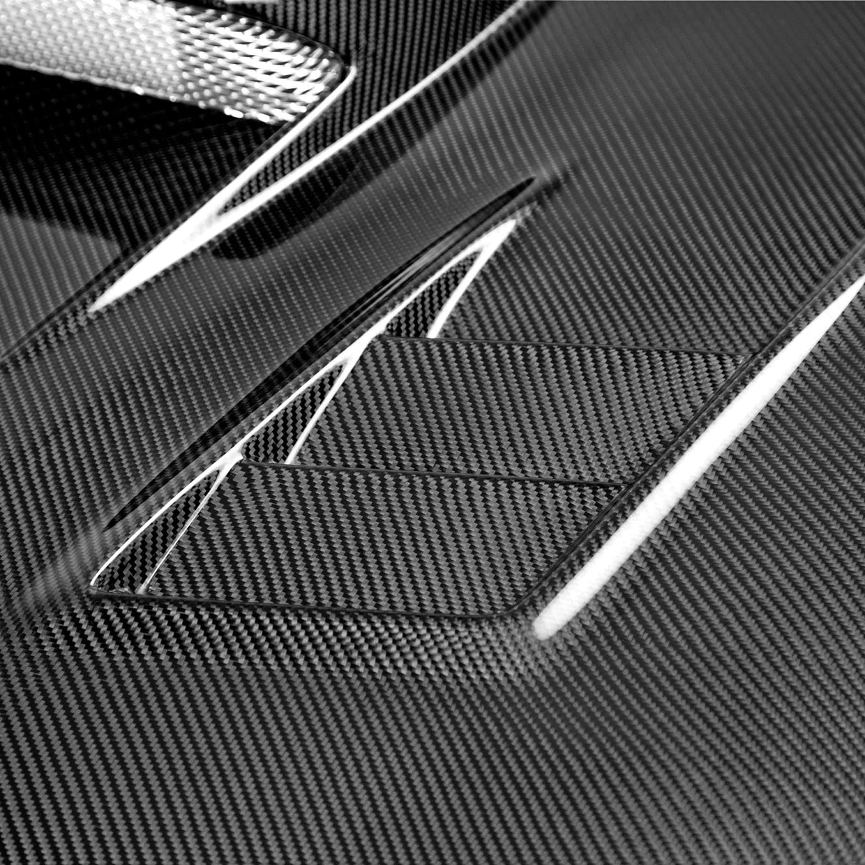 CWII-style carbon fiber hood for 2006-2007 Subaru Impreza/WRX/STi