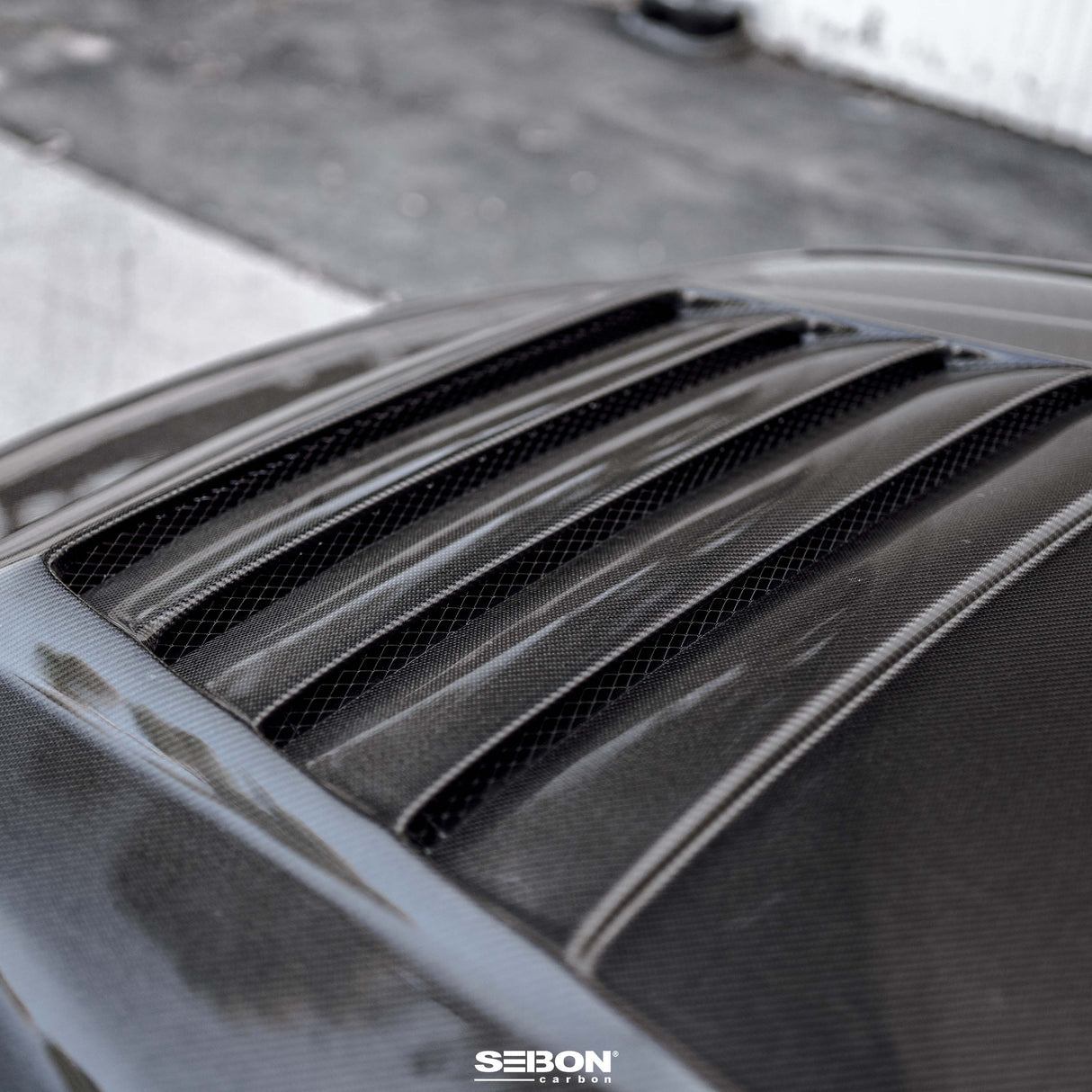 DS-style carbon fiber hood for 1999-2001 Nissan Skyline R34 GT-R