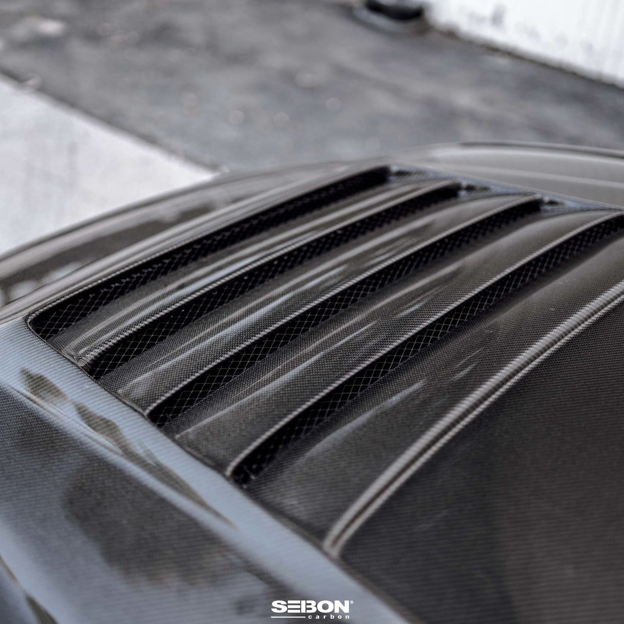 DS-style carbon fiber hood for 1999-2001 Nissan Skyline R34 GT-R