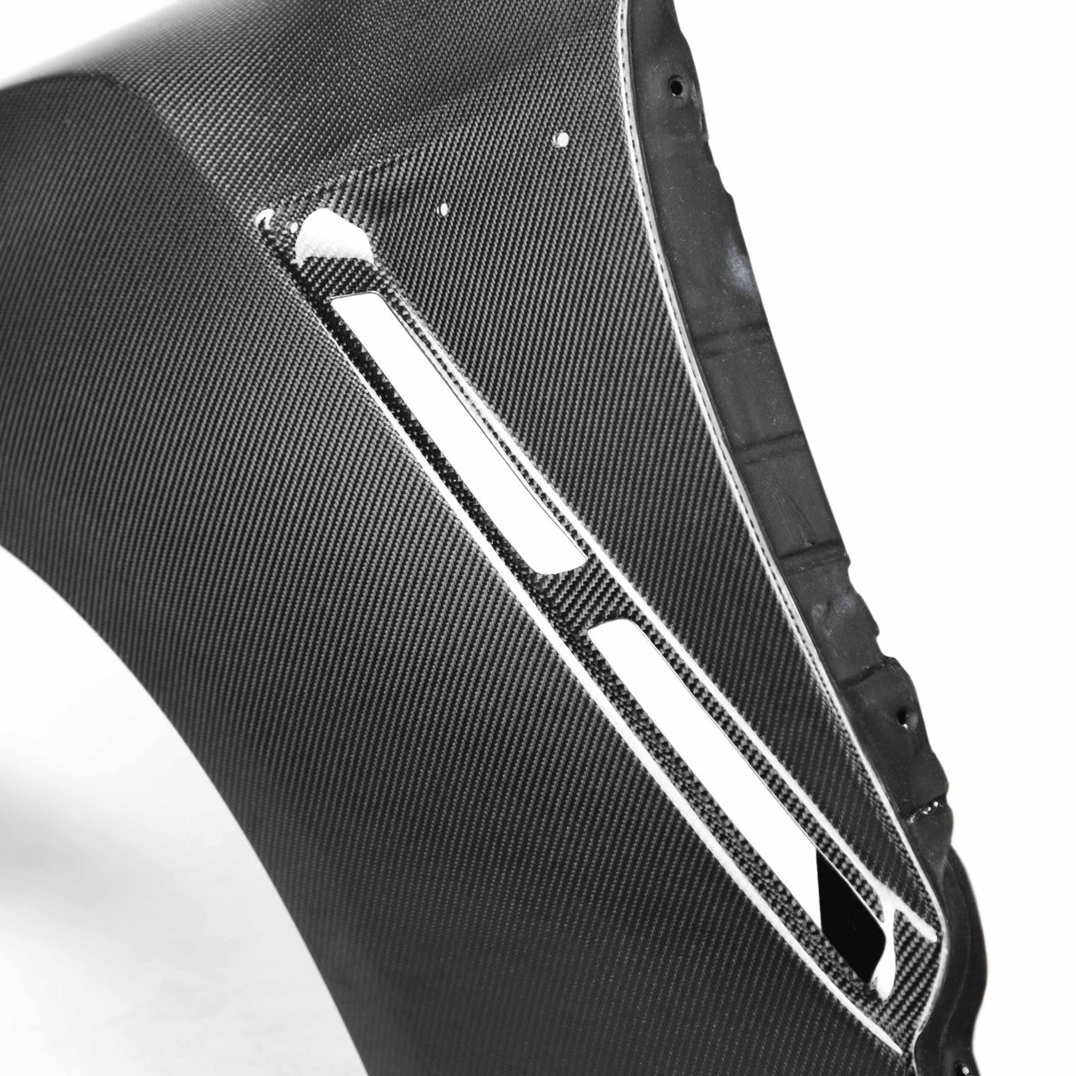 OE-style carbon fiber front fenders for 2009-2022 Nissan GTR