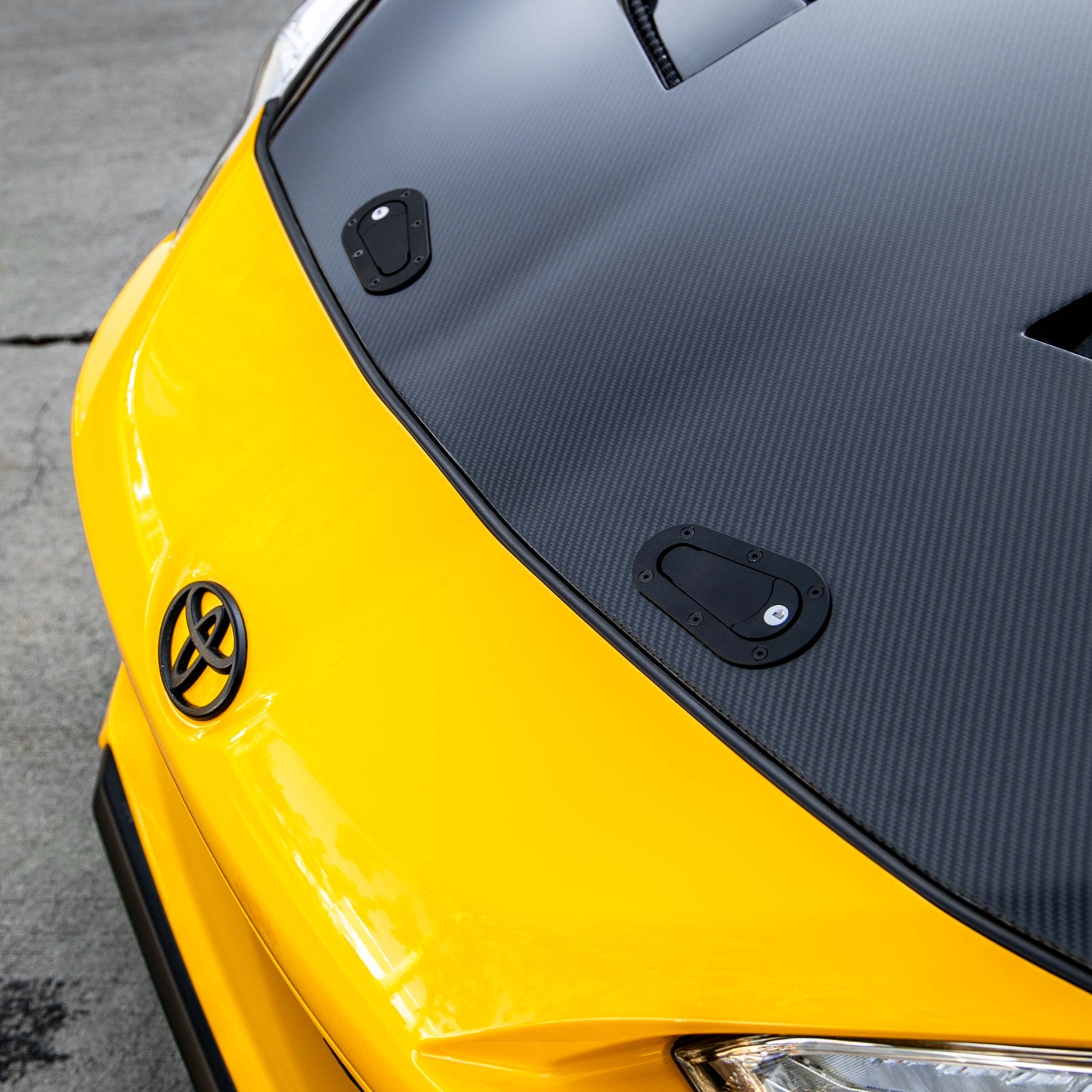 AeroCatch Plus Flush Hood Latch and Pin Kit - Black - with lock