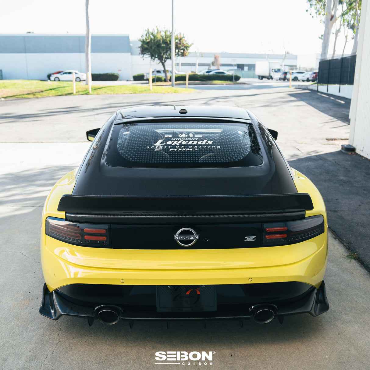 OE-style carbon fiber trunk lid for 2023-2024 Nissan Z