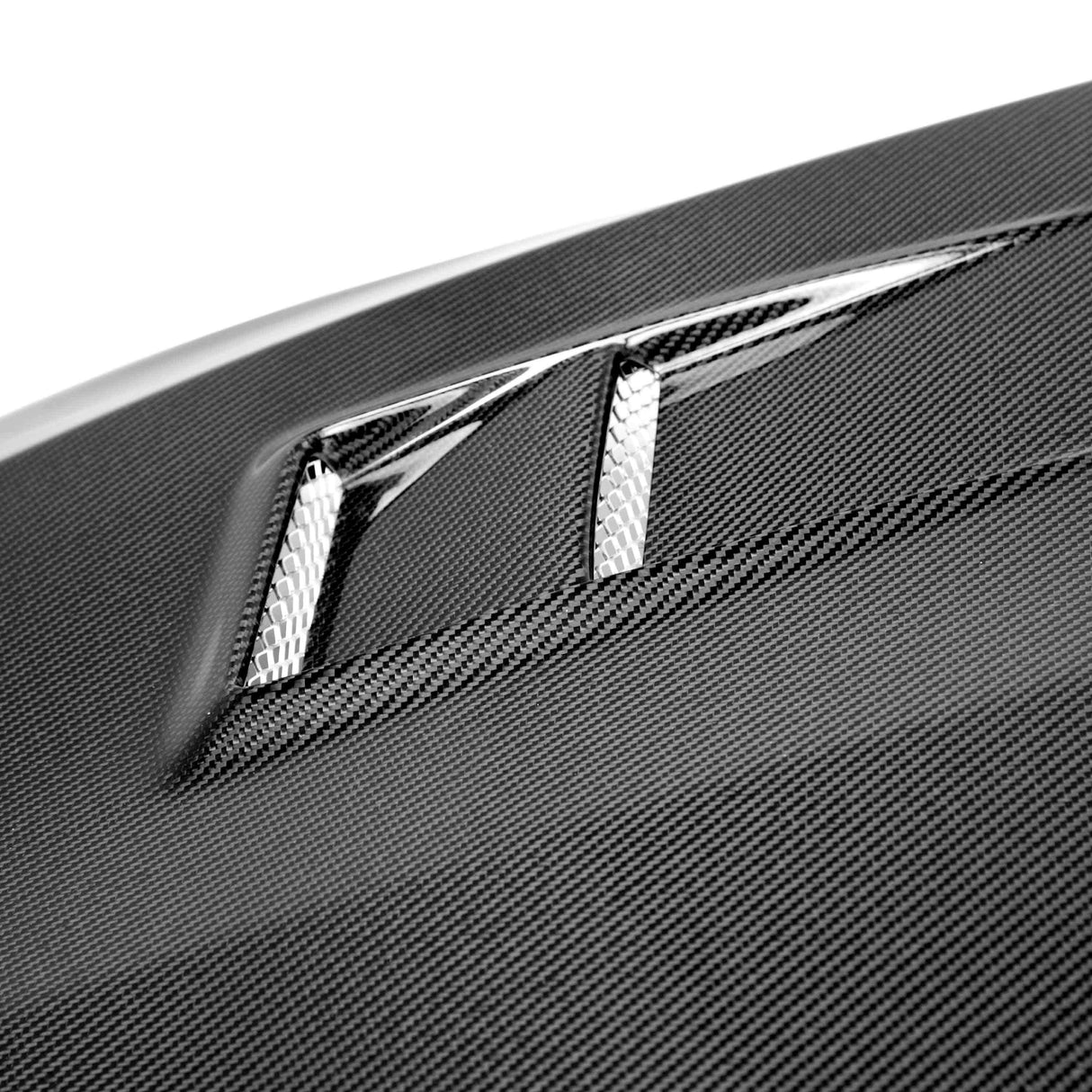 DV-style carbon fiber hood for 2012-2019 BMW F20 1 Series, 2014-2021 F22 2 Series, and 2016-2021 F87 M2