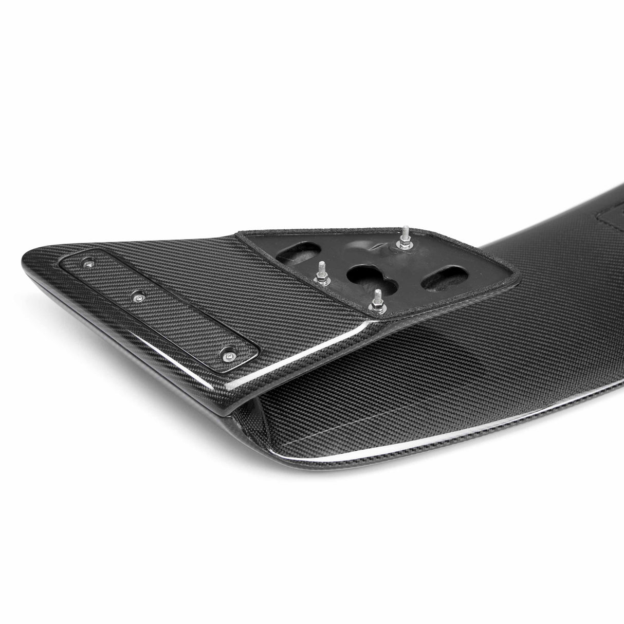 OE-style carbon fiber rear spoiler for 2009-2022 Nissan GTR