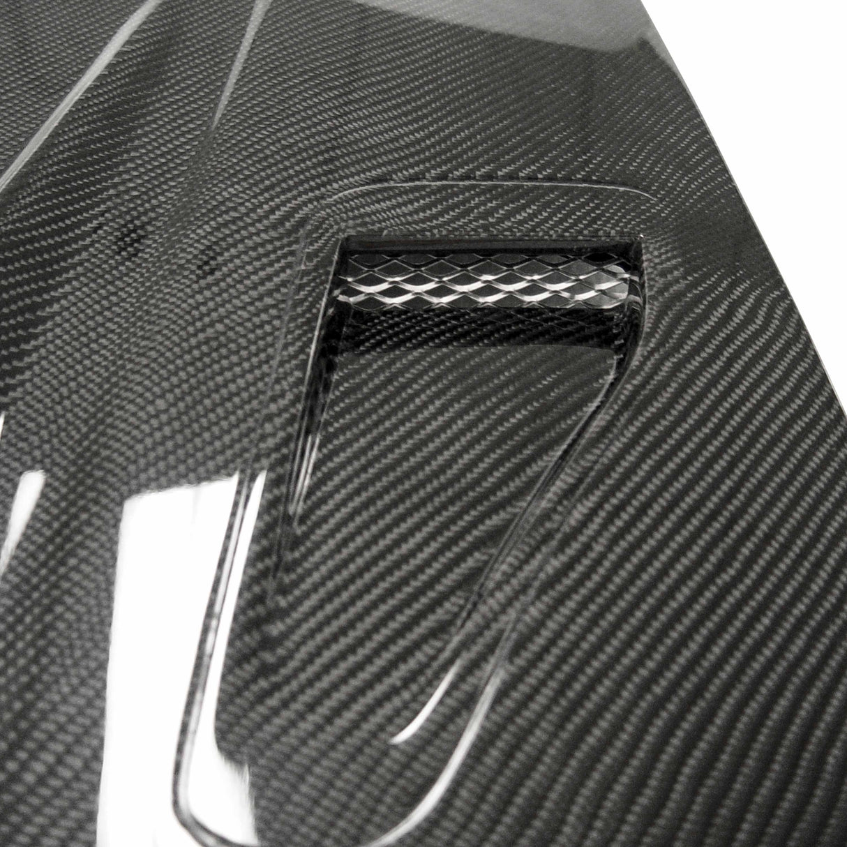 DVII-style carbon fiber hood for 1999-2001 Nissan S15