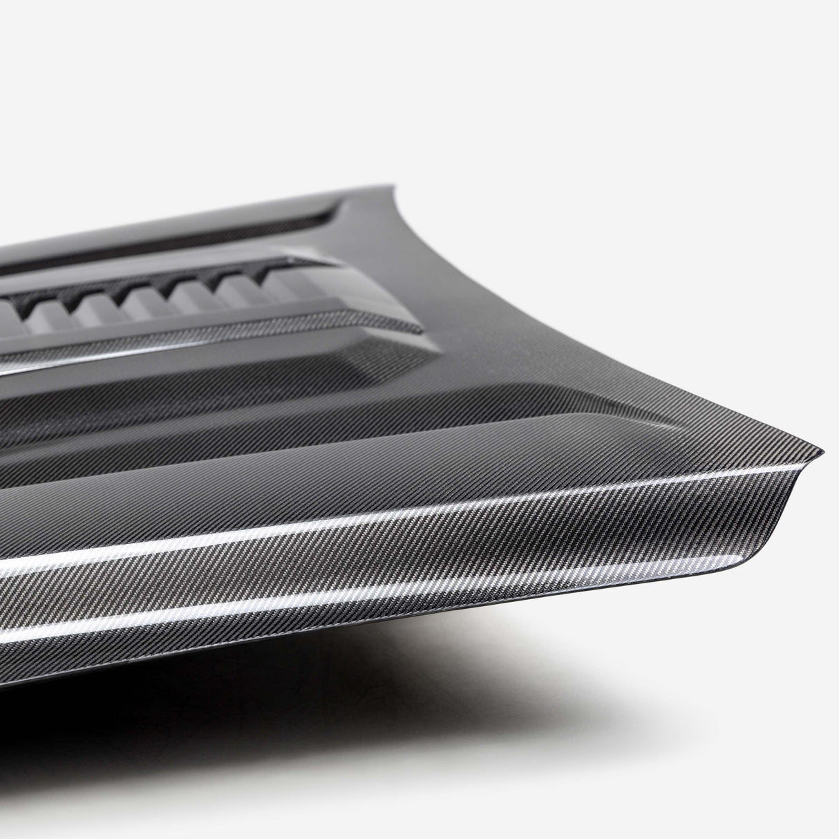 TR-style carbon fiber hood for 2024-2025 Toyota Tacoma and 2025 Toyota 4Runner