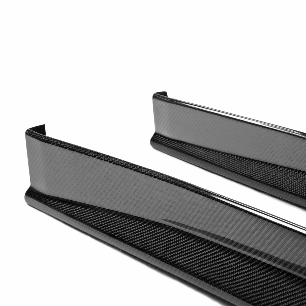 VS-style carbon fiber side skirts for 2009-2016 Nissan GTR