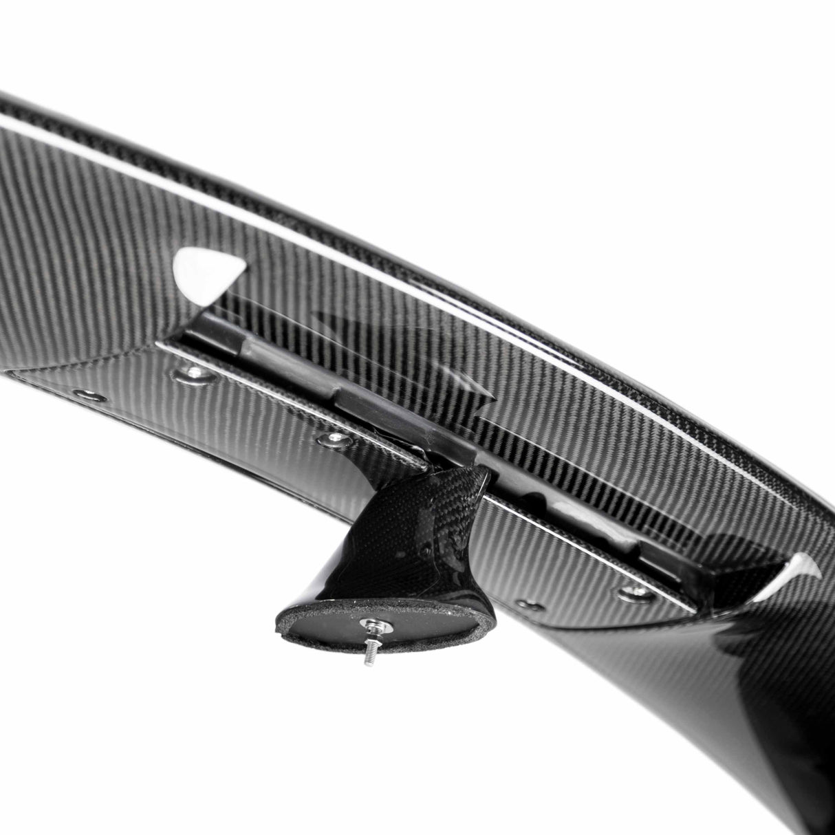 OE-style carbon fiber rear spoiler for 2009-2022 Nissan GTR