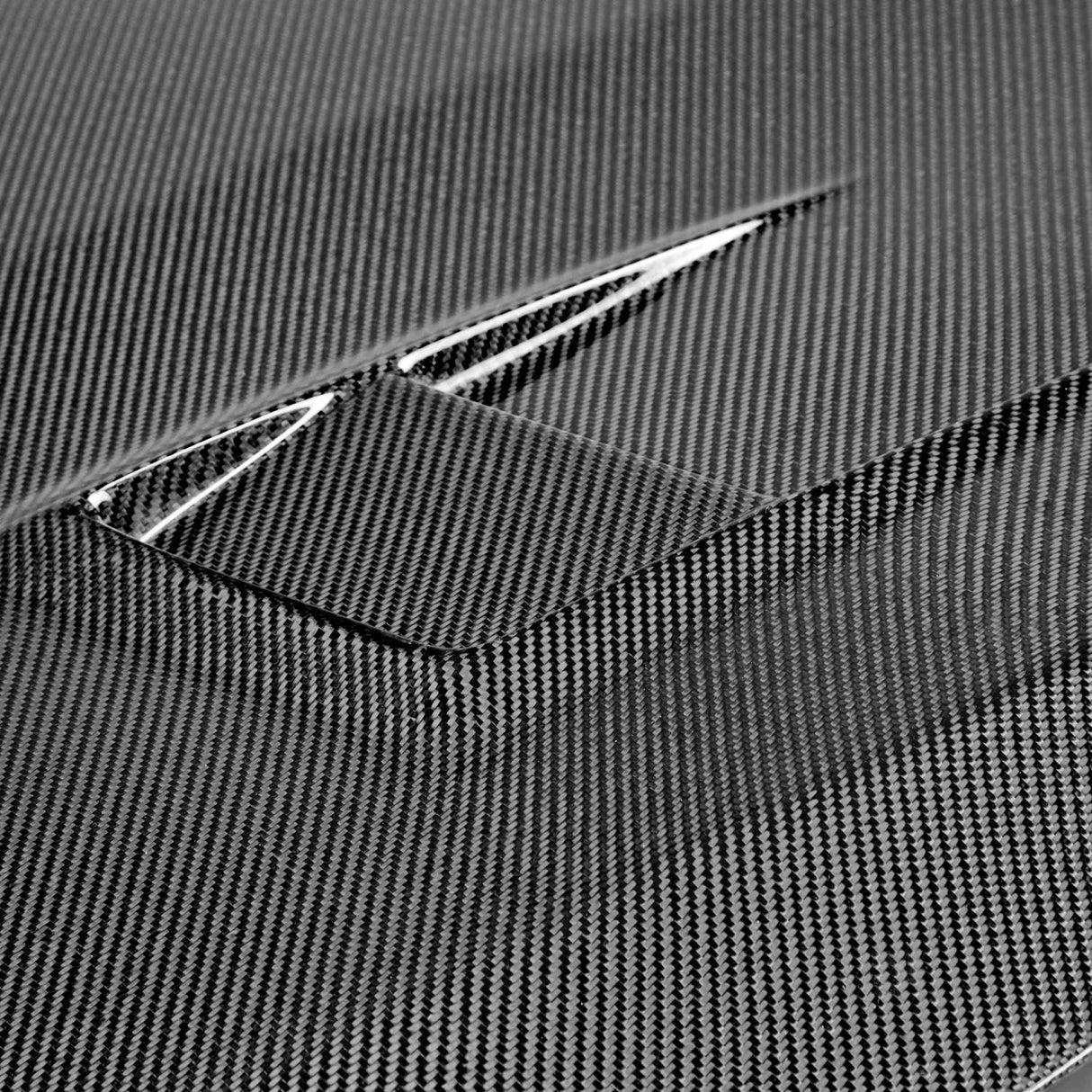 DV-style carbon fiber hood for 2012-2019 BMW F20 1 Series, 2014-2021 F22 2 Series, and 2016-2021 F87 M2