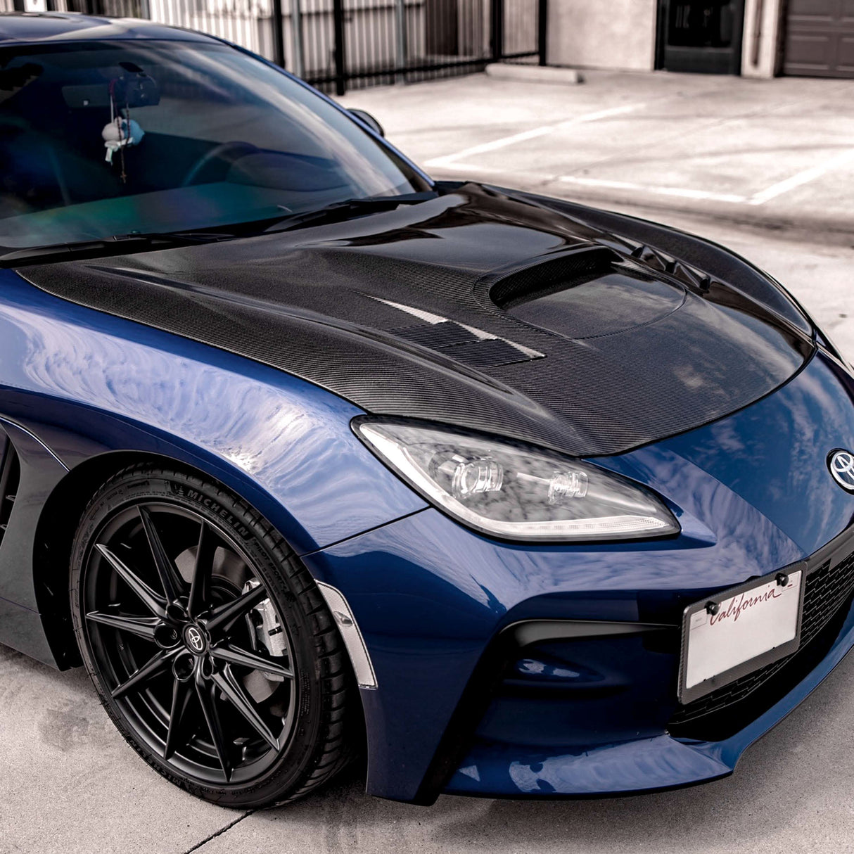FA-style carbon fiber hood for 2022 Toyota GR86/ Subaru BRZ