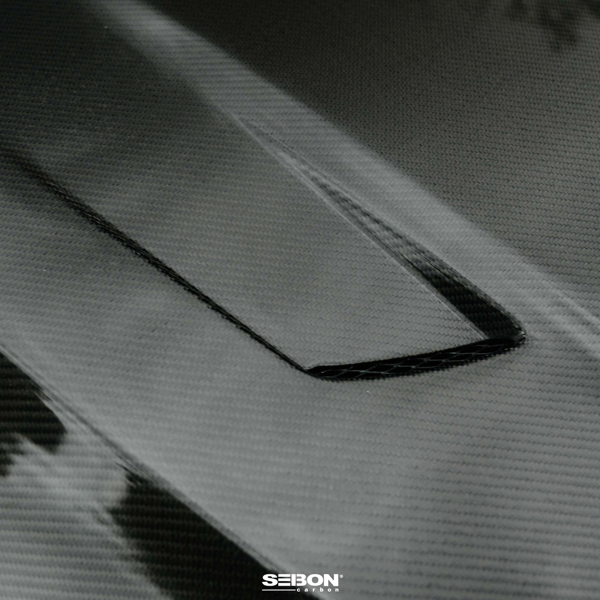 TM-style carbon fiber hood for 2022 VW Golf MK8