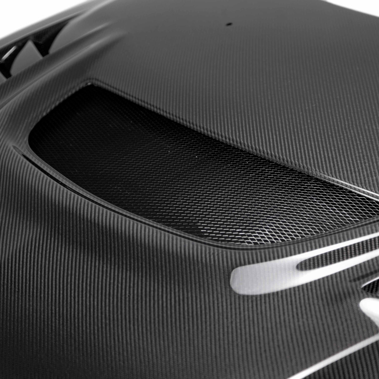 CW-style carbon fiber hood for 2003-2006 Mitsubishi Lancer EVO