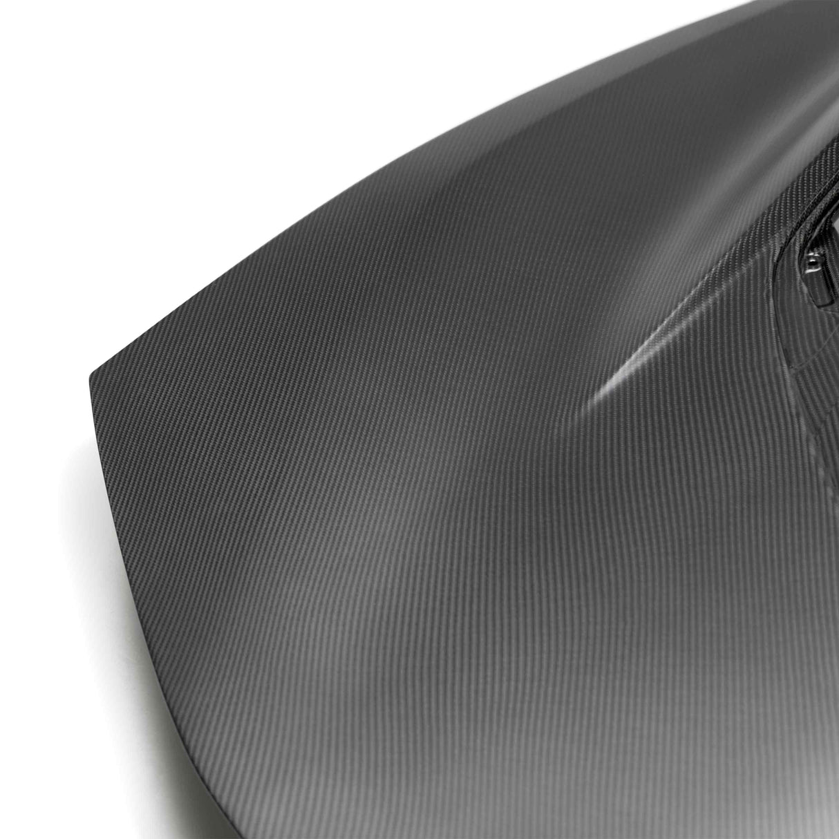 Dry carbon fiber decklid for 2020-2024 Chevrolet C8