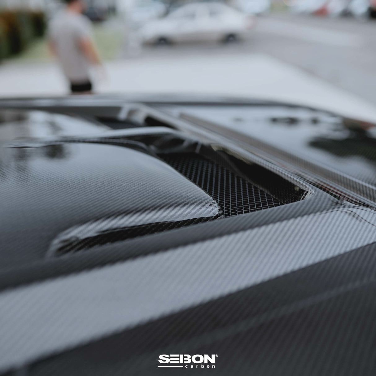 RR-style carbon fiber hood for 2022-2023 Toyota Tundra
