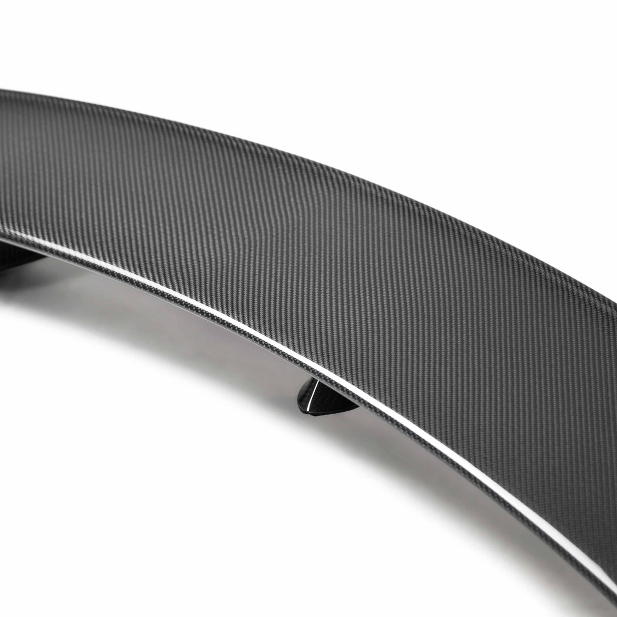 OE-style carbon fiber rear spoiler for 2009-2022 Nissan GTR
