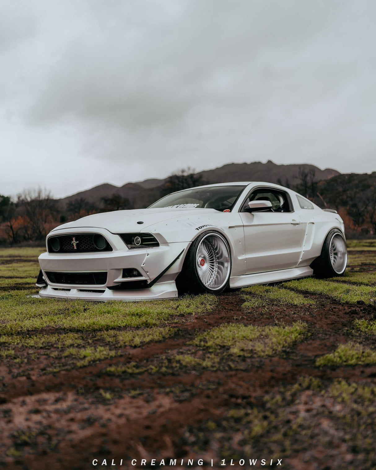 Mustang Widebody Kit | 2013-2014 GT S197 | SHIROKAI
